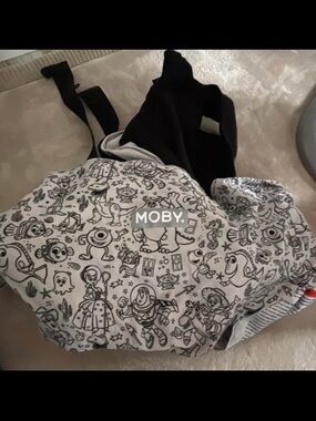 Moby Kids White & Black Character Print Swaddle